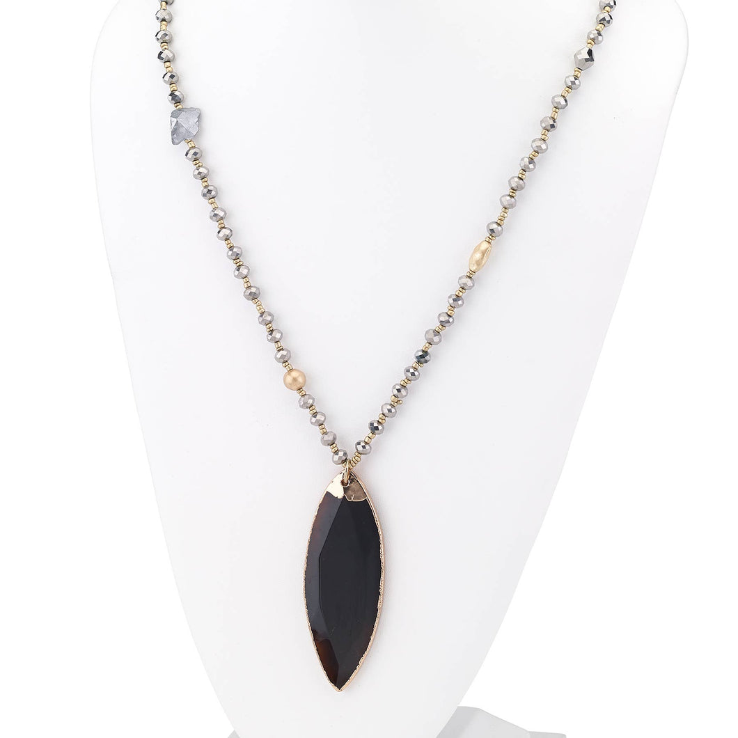 Facet bead necklace black jet pendant